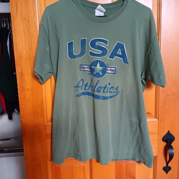 Classic Green T-Shirt - Picture 1 of 2